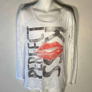 L.O.L. Vintage SZ XXL Graphic Perfect Kiss T-Shirt Retro Y2K Rock Edgy 90's Sexy